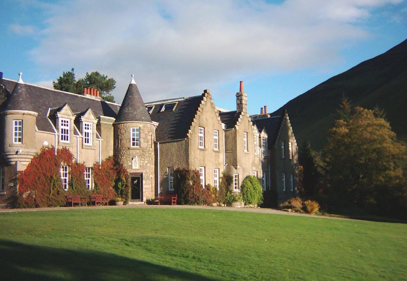 Dalmunzie Castle Hotel Glenshee Exterior foto